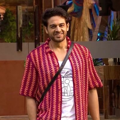 HamduleZar33605's profile picture. 