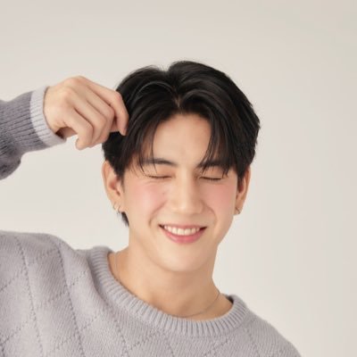 seaturday_y's profile picture. #JimmySea #jimmyyjp #sea_tawinan 🥑🌊 งั่มงั่ม 💜🩵 #ZhangLinghe #BaiJingting #WangXingyue #LiHongyi #LiuYuning #SongWeilong #ZengShunxi #WangAnyu #HeYu