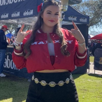 Akristenhtx's profile picture. Accountant UHD Alum👩🏻‍🎓 #HTownMade HTX ⚾️⚽️🏀🏈 Don’t take my tweets seriously