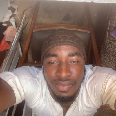 Papa_Mamadu's profile picture. Junior IT • Góorgóorlu ci jub • Dox ci jubal • Taxaw ci jubbanti • Góor u bénn jabar🙃
