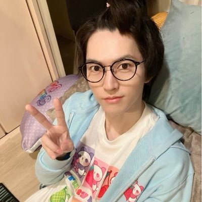 huangshulangOMO's profile picture. 