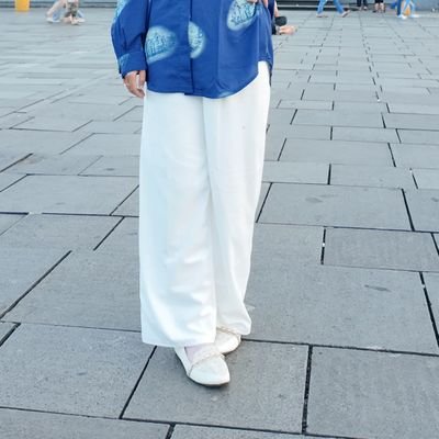 floweryness's profile picture. don't cross the line.