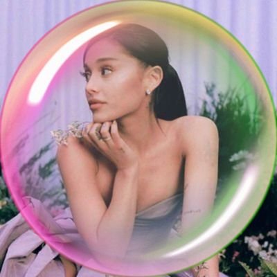 arianagrndes's profile picture. Desenhista, aspirante a escritor de literatura fantástica e fã de uma artista que não dá a mínima para o Brasil. | fan account