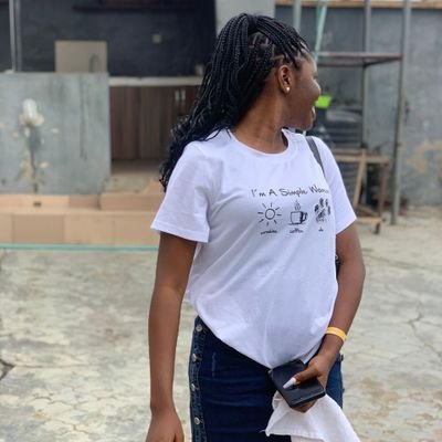 Holardebby's profile picture. 