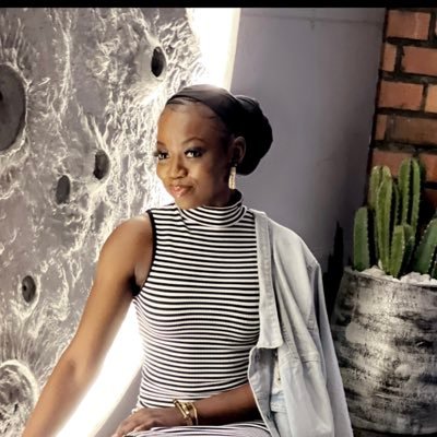 BintouYouba's profile picture. web Developer 👩‍💻