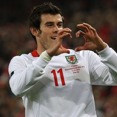 @caerdydd1904
