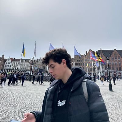 PauRiera1210's profile picture. 🎬 Cine, art i cultura audiovisual.                                                             🧠Estudiant de Biotecnologia amb passió pel setè art.