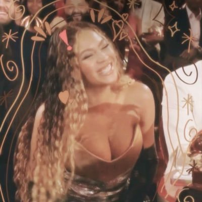ctrlmoonlights's profile picture. 🍁🍂🕯️✨🤍🏹☕️