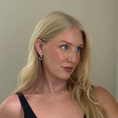 Alina_Babochka_'s profile picture. ✨Take life seriously, keep smiling and make every day worth looking forward to  #⛷️ #☕ 
🚫Hate porno
🙅♀️Repost ≠ Support
🧘♀️Come for peace, not for drama