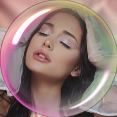 7r_ngs's profile picture. universe must have my back, fell from the sky into my lap✨ 🇬🇧🇦🇱