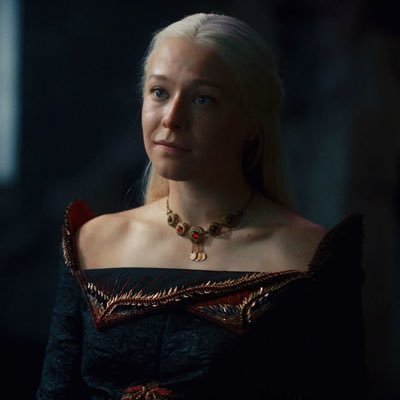 NUHADARlA's profile picture. rightful queen of the seven kingdoms. (setting up properly soon.)
