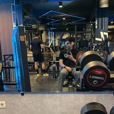 habibiza_'s profile picture. 