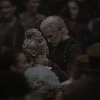 whinchessy's profile picture. anything that makes me happy #TeamBlack #inthisaccwesupportRhaenyraTargaryen