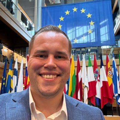 johschwenk's profile picture. Politik & Kommunikation | Dresden-Berlin-Welt | Dresdner Stadtrat | Europäer | Ossi BJ '91 | Christdemokrat | Meister der Zimmerpflanzen | hier privat