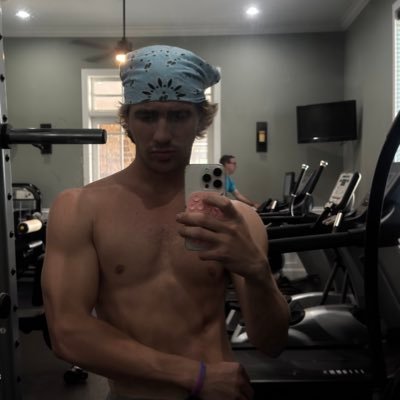 alpharainnn's profile picture. 6 ft |size 11🦶| Dm for customs| Via cash| poppers,customs,drains https://t.co/O9AWEm41Py