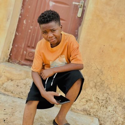 smallatomdc's profile picture. Chasing 🏃‍♂️‍➡️the big bag 💼