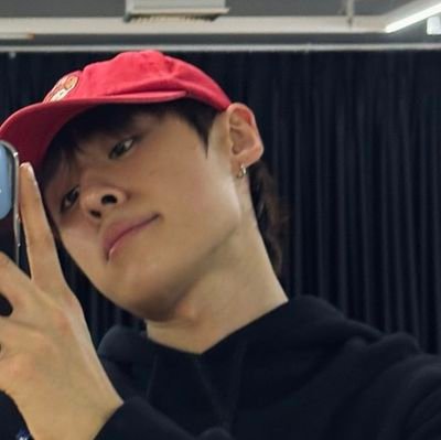 biberdrw's profile picture. 𝒋𝒖𝒔𝒕𝒊𝒏 𝒃𝒊𝒆𝒃𝒆𝒓, 𝒐𝒏𝒆 𝒅𝒊𝒓𝒆𝒄𝒕𝒊𝒐𝒏, 𝒍𝒚𝒌𝒏 𝒆 𝒄𝒐𝒓𝒊𝒏𝒕𝒉𝒊𝒂𝒏𝒔 𖹭.ᐟ༘⋆