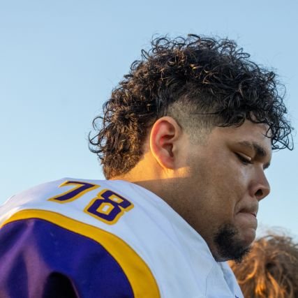 TravisYatesFB's profile picture. 6'4 350| RG/DT| #78| class of '27

Bellevue West High School

Contact Information: Travisyatesfootball@gmail.com