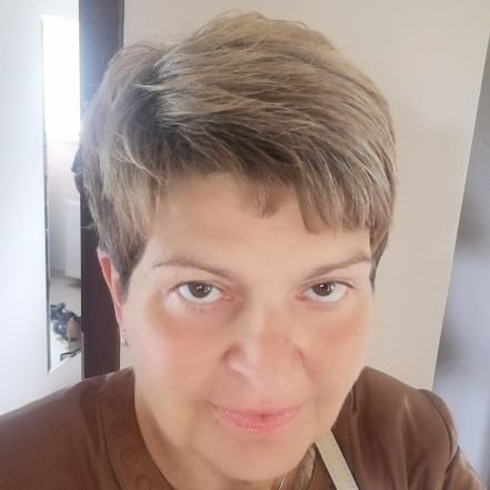 Beata5242876152's profile picture. Kocham Polskę i ludzi! Nie upadnę tak nisko, żeby kogoś nienawidzić, a ludziom owładniętych nienawiścią, współczuję! ✝️❤️🇵🇱