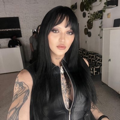 @TsMistressAline