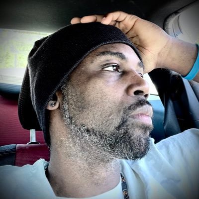 Jyari_mon's profile picture. Pondering the wisp of inspiration that cross my path throughout my days
