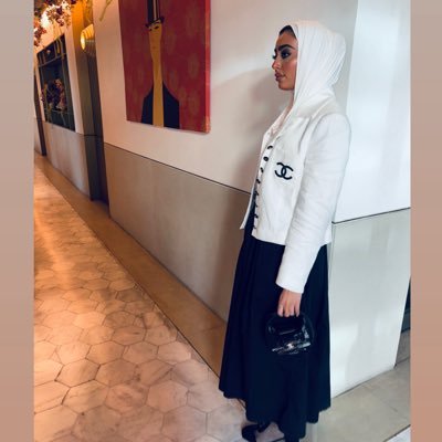 sh_alsharrh's profile picture. Sunflowers.