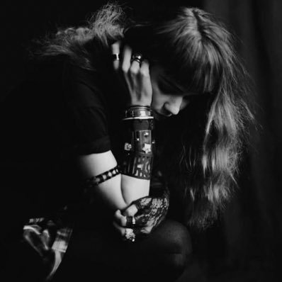 stefanellizsz's profile picture. “ℑ 𝔫𝔢𝔳𝔢𝔯 𝔴𝔞𝔩𝔨 𝔞𝔟𝔬𝔲𝔱 𝔞𝔣𝔱𝔢𝔯 𝔡𝔞𝔯𝔨” | 𝔤𝔯𝔦𝔪𝔢𝔰 𝔰𝔱𝔞𝔫 𝔣𝔬𝔯𝔢𝔳𝔢𝔯🖤 | @grimesaechive & @crystalcarchive.