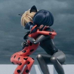 Chatbug188's profile picture. "Its you and me against the world, m'lady" - @chatbug1600 backup/priv