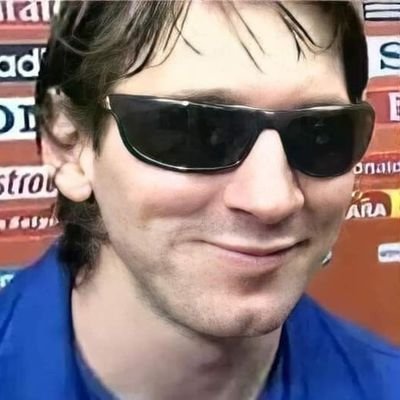 onomeg2005's profile picture. @meme @messi @FCbarcelona
Full-time overthinker, part-time adult.