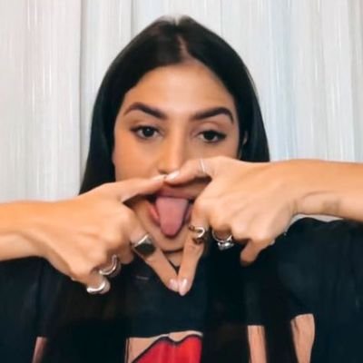 rantnajulia's profile picture. desabafos diários e coisa de louco