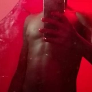 tek97564's profile picture. 