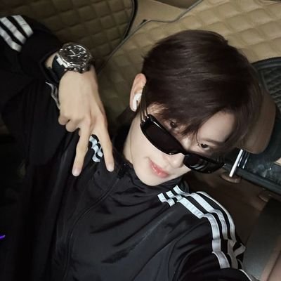 hoonbery's profile picture. my𝙩𝙧𝙚𝙖𝙨𝙪𝙧𝙚