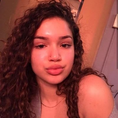 rosemary570's profile picture. 