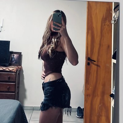 RooCatorettiii's profile picture. de leo