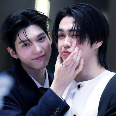 naravit_axb_bl's profile picture. LOST IN THE WORLD OF BL ROMANCE 🌈
BL 24/7
 #JASPER AND THEIR BF ADDICT ❤️🎀
 #AouBoom 💌 #PondPhuwin 💌