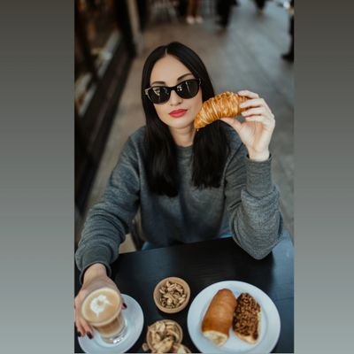 nazoskee's profile picture. biraz öfkeli biraz sakin vede  tatlı bir kraliçeyim 👸
@nazemxx
@nazecanx