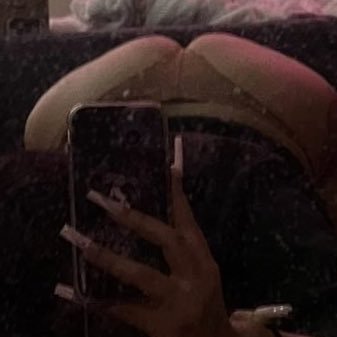 kgetsyouuwetter's profile picture. If you’re not buying please don’t text 😌🫶🏽 DM for menu 💋