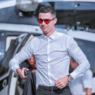 cuburubel's profile picture. My life is strange, I only talk about football and cinema.