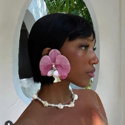 Adesolaaaaa_'s profile picture. 