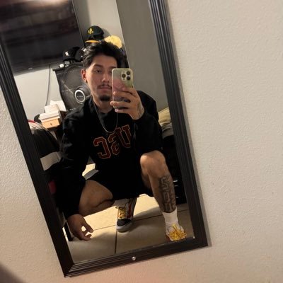 flawless_eric's profile picture.