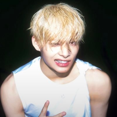 niki2flyy's profile picture. jaehyun pls come back the kids miss u also gtfo my page if ur sensitive plz !