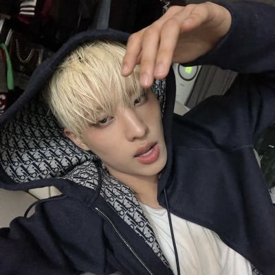 mnscws's profile picture. ⋮⋮愛 ⌗ newacc
