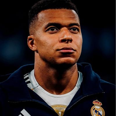 Nagi_33k's profile picture. 🇫🇷 • Compétitive player @FNCompetitive @RLEsports #M8WIN