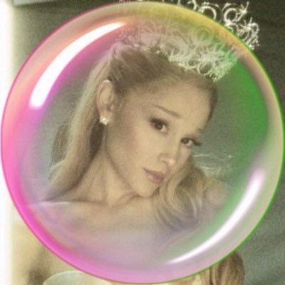 mygnatural's profile picture. the girl in the bubble. 🫧
