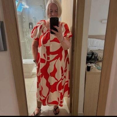 linda_rona45324's profile picture. 