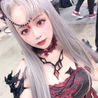 mero__chiii's profile picture. cosplayer/ 恋と深空 シン🐦‍⬛🐉/NIKKE♡
