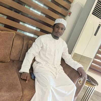 Aminuabushehu's profile picture. Mla,Mlt,Slt,Mcb. proudly health practitioner and always behaving magnanimously.