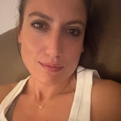 minusculee1's profile picture. Kulaklikta iyi bir Beat,hep yeni Route 🎵✨😎Cool’luk genetik, muhabbet secici.Senin vibe ne?😏 MustafaKemalATATÜRK❤️FBSK💛💙