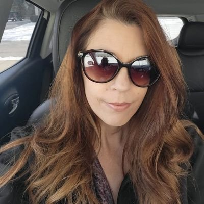 BerlyMad's profile picture. Professional BS detector