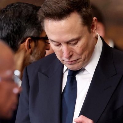 elon__muskyyy's profile picture. 
